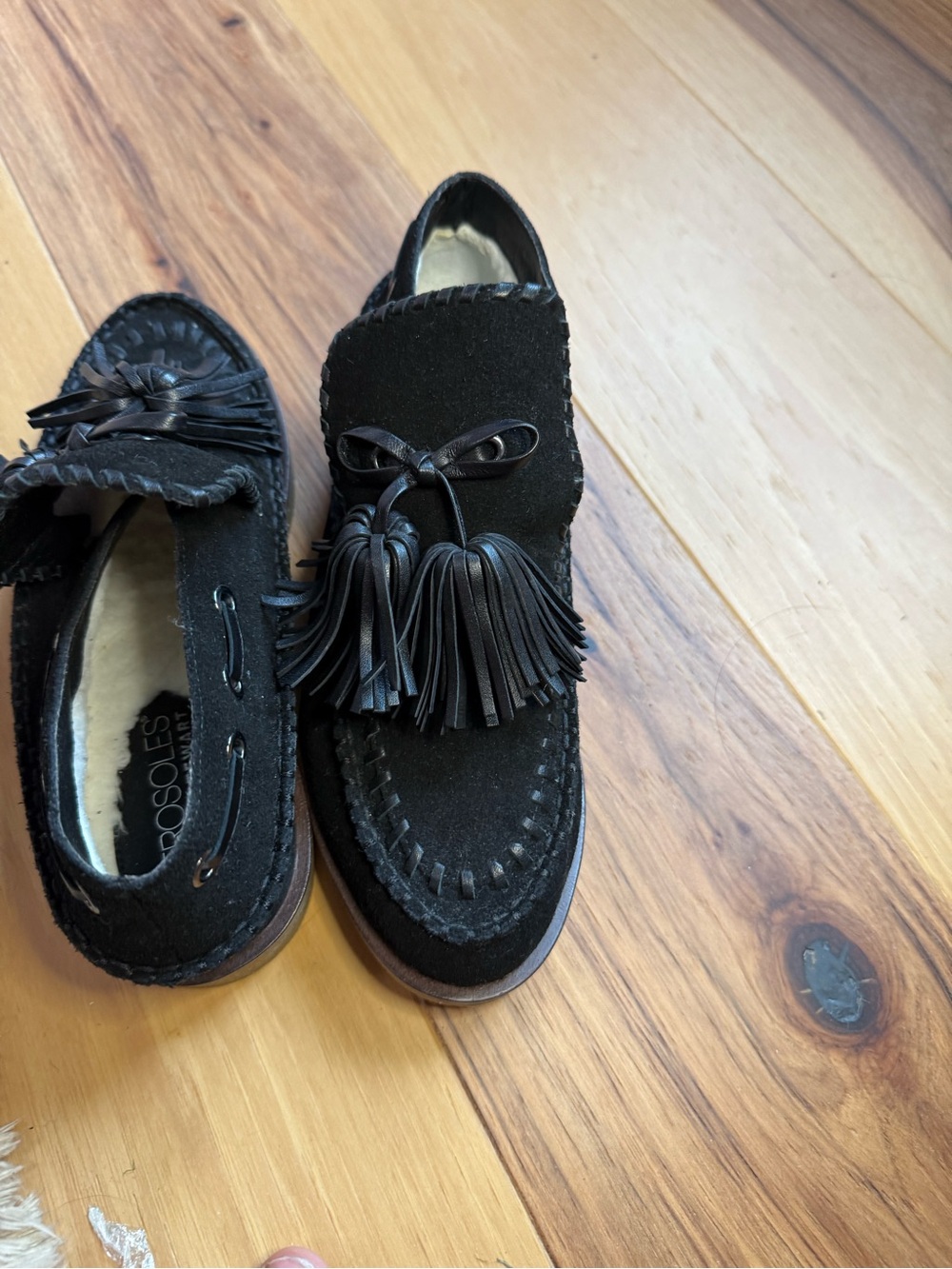 AEROSOLES Black Tassel Suede Moccasin Loafers